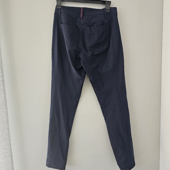Lululemon dress pants size 4 - Picture 2 of 3